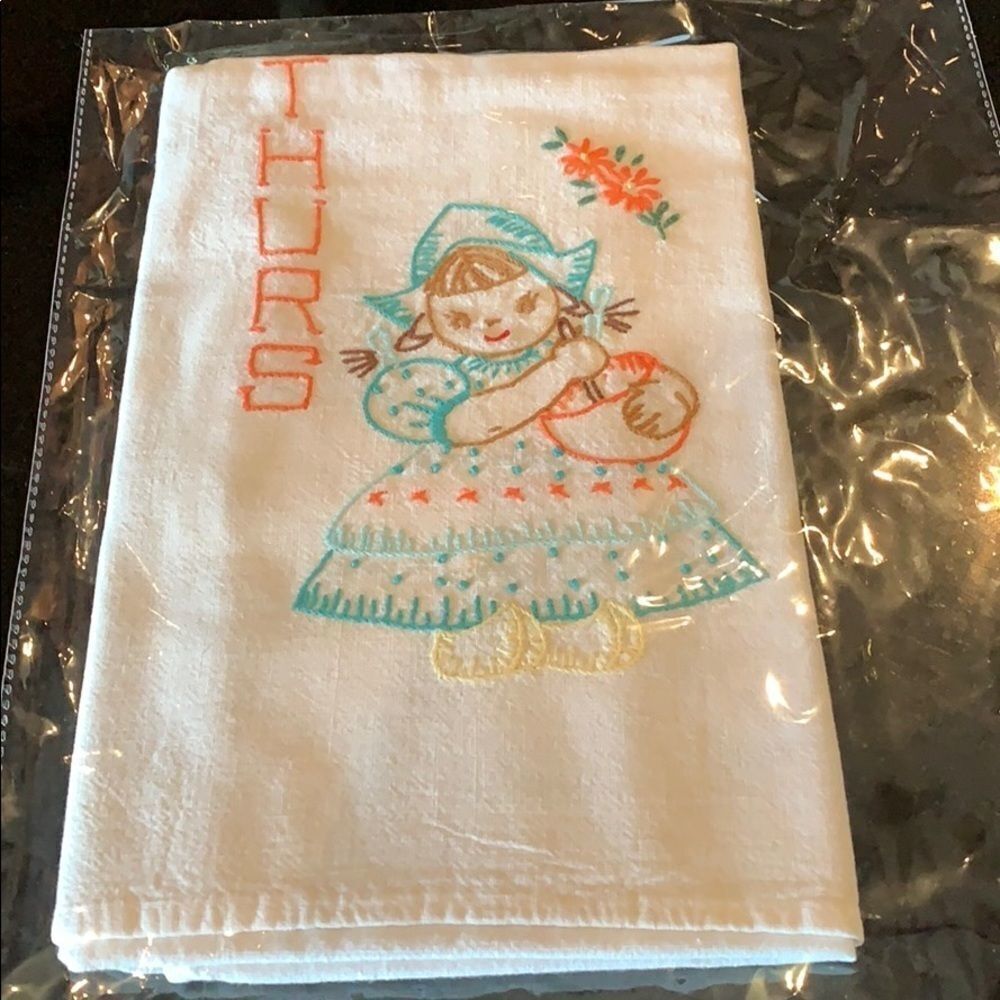 Vintage Hand Embroidered Tea Towel